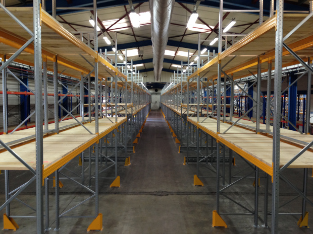 Standard-Palettenregale